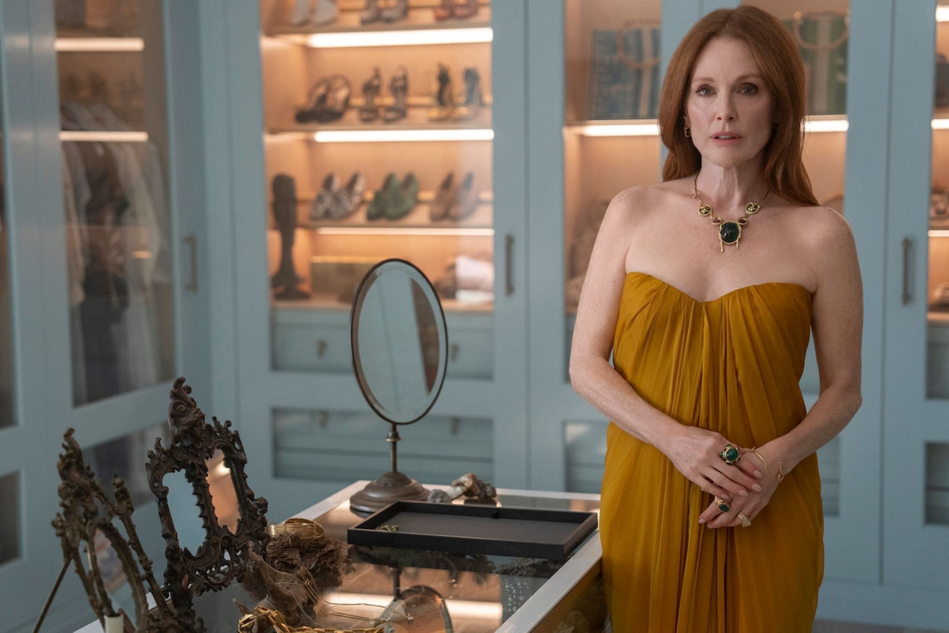 Julianne Moore as Michaela in Sirens (Image via Netflix)